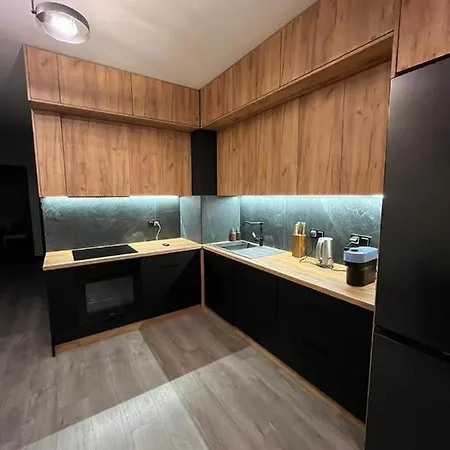 Near Airport Modern, Stylish *