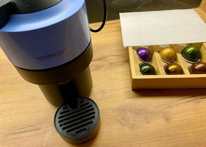 Near Airport Modern, Stylish Lejlighed *