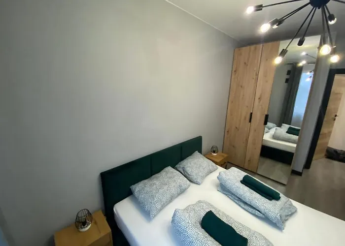 Apartman Near Airport Modern, Stylish *