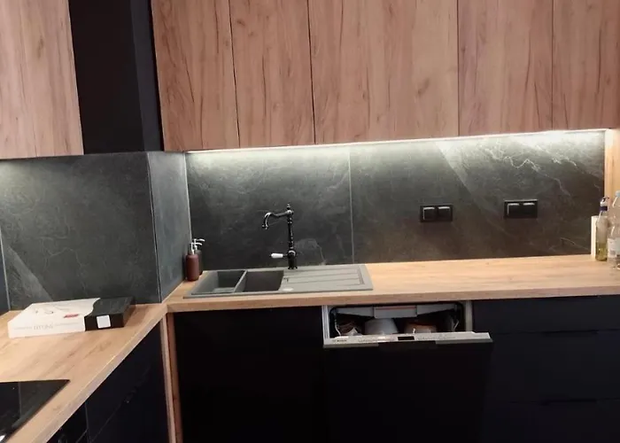 Lejlighed Near Airport Modern, Stylish